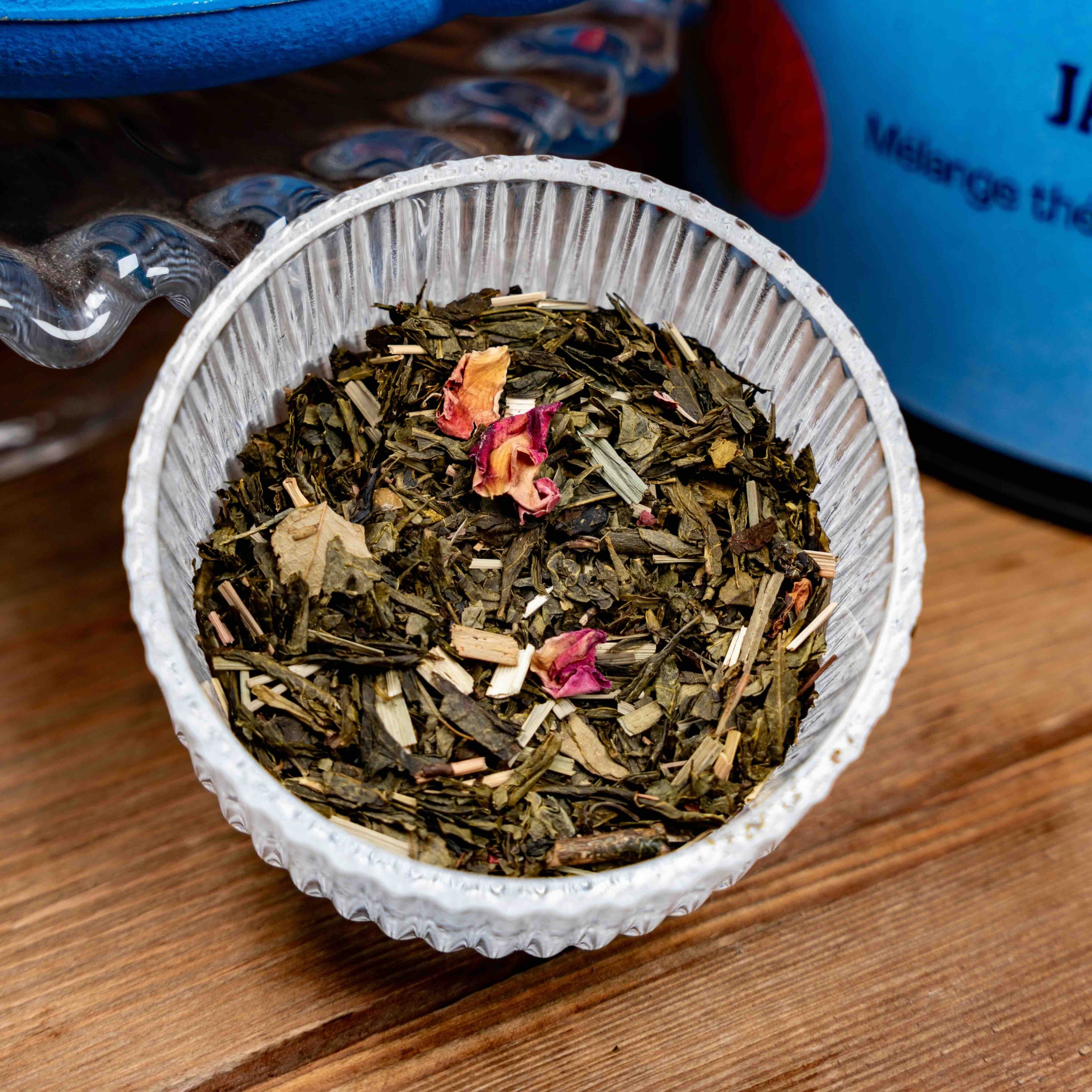Jardin de Jade mélange thé vert Sencha et blanc Mao Feng au litchi et rose vrac